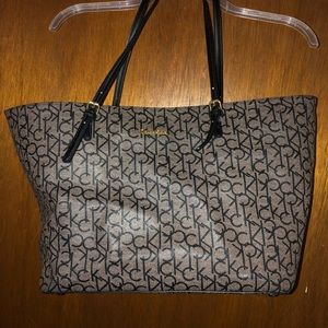 Large Calvin Klein Tote purse